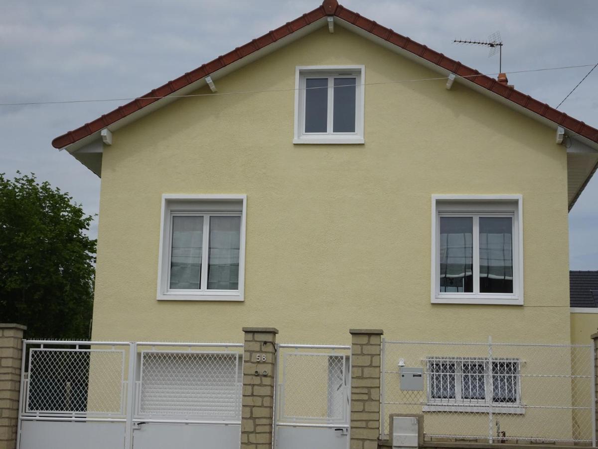 Gite Parislande Proche De Disneyland Reserve Exclusivement Aux Familles Avec Enfants Saint-Germain-sur-Morin Exterior foto